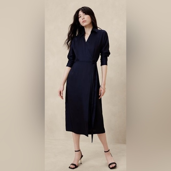 Banana Republic Quiet Luxury Old Money Silky Twill Wrap Midi Dress - Picture 1 of 2
